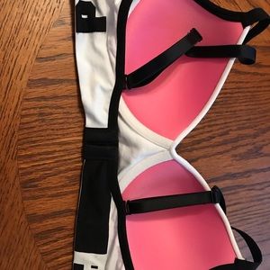 Medium pink bra